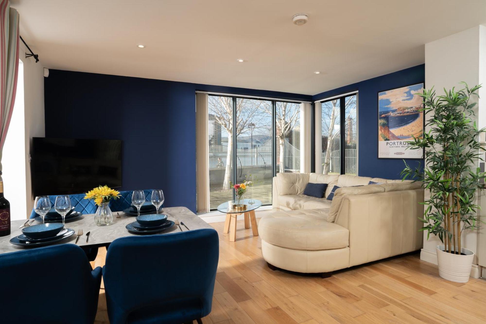 River Side Apartment, City Centre - Beautiful View And Free Parking! Belfast Extérieur photo